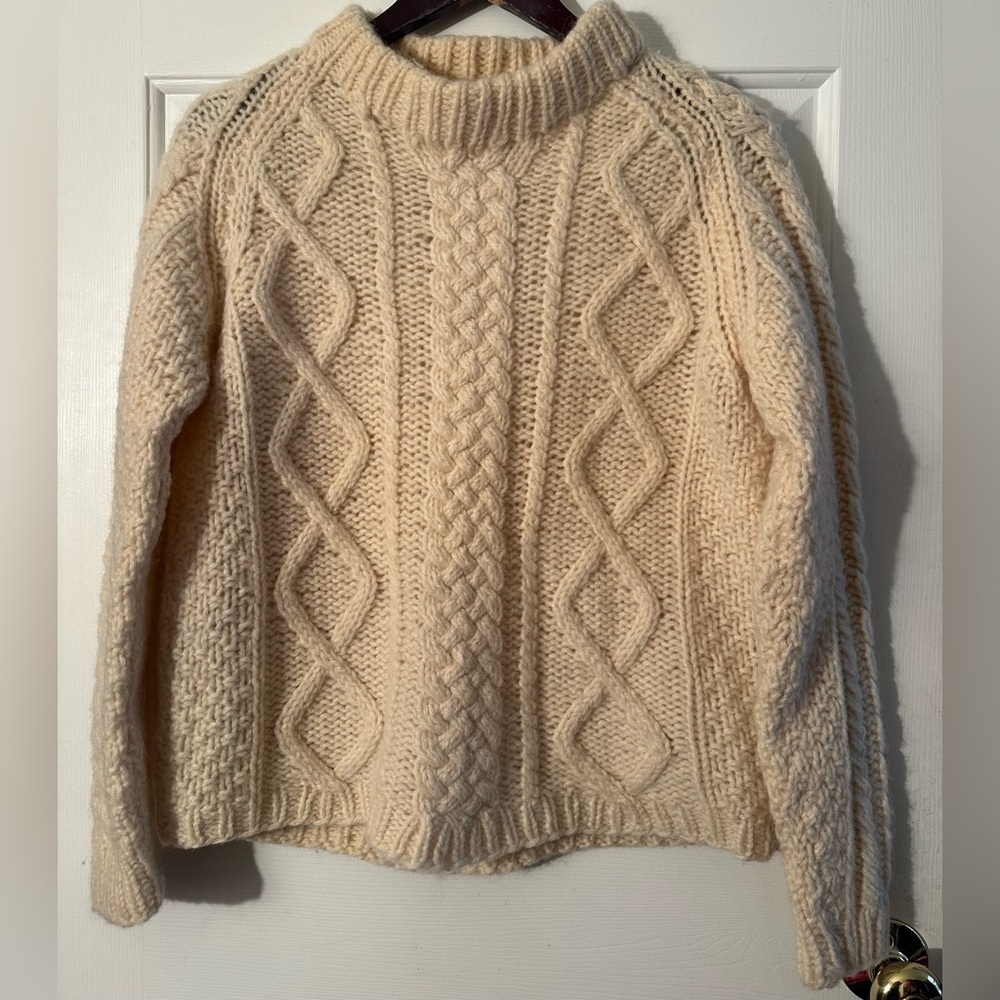 VNTG 70s 80s Italian 38 100% Wool Hand Made Cable Knit Sweater Chunky Fisherman